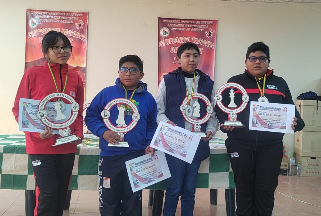 Potosinos triunfan en la Olimpiada Nacional de Ajedrez Escolar