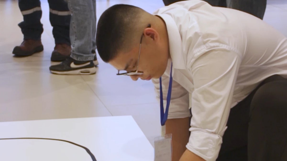 Talento boliviano brilla en Robomatrix: adolescente gana 13 medallas y clasifica a torneos en México y Ecuador